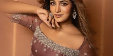 డిమ్పిల్ హయతి నిజంగా దేవకన్యలా మెరిసిపోతున్నారు